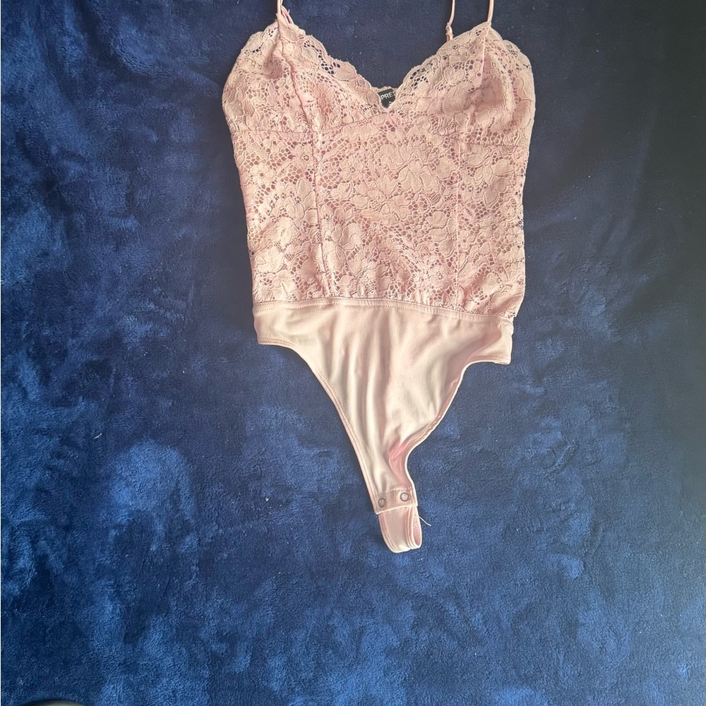 Elegant XS Express Pink Lace Bodysuit Top